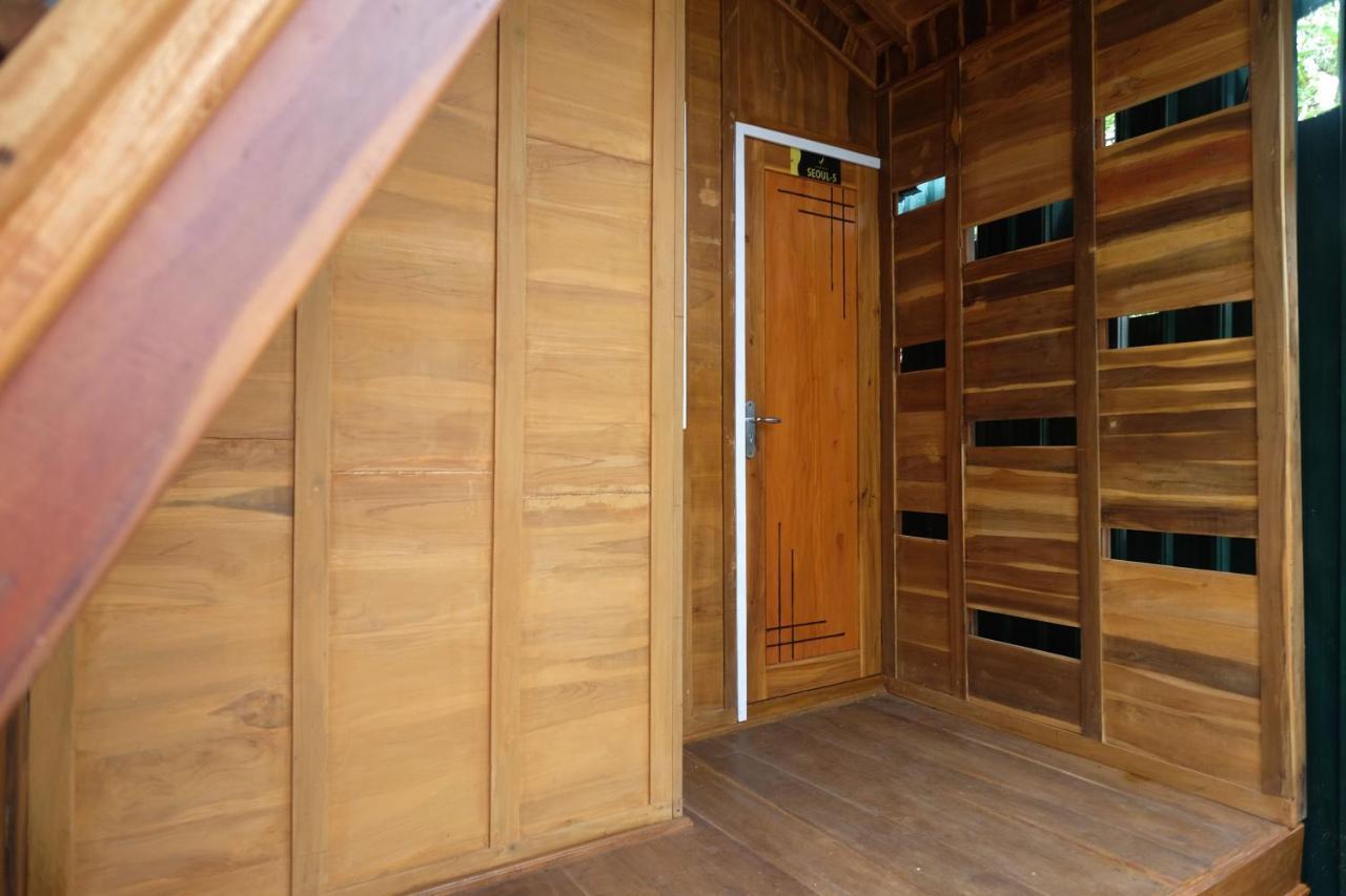 Urbanview Villa Lukulo Kebumen By Reddoorz Kültér fotó