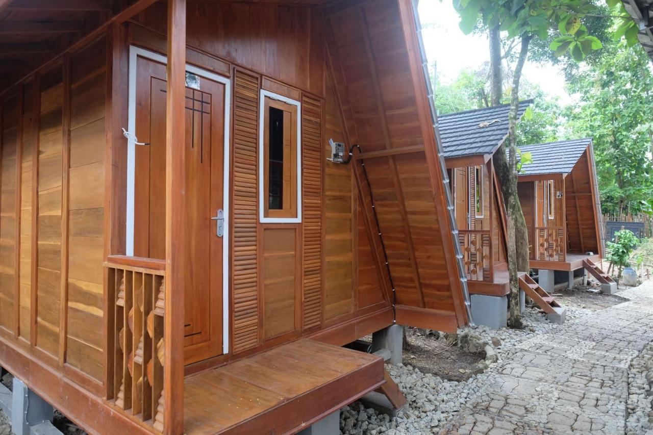 Urbanview Villa Lukulo Kebumen By Reddoorz Kültér fotó